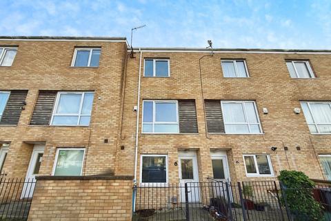 undefined, Aspull Walk, Manchester, Greater Manchester, M13