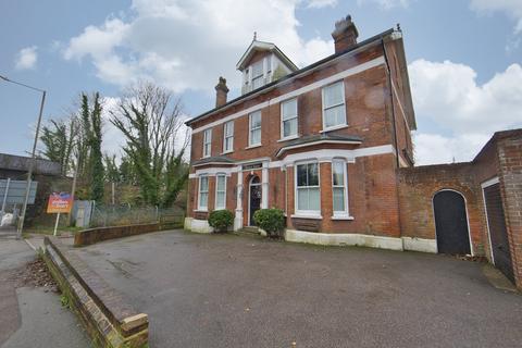 3 bedroom flat for sale, Crabble Hill, Dover, Kent, CT17