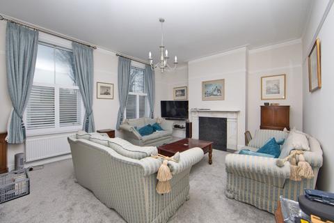 3 bedroom flat for sale, Crabble Hill, Dover, Kent, CT17