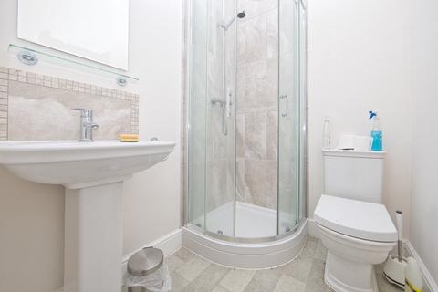 3 bedroom flat for sale, Crabble Hill, Dover, Kent, CT17