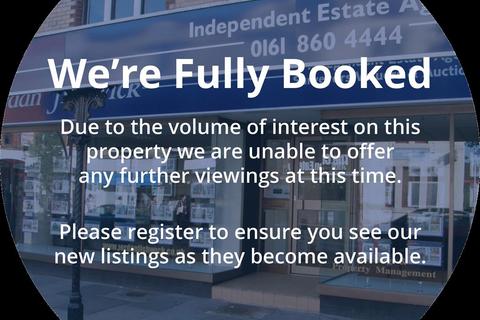2 bedroom flat to rent, Chelsfield Grove, Manchester