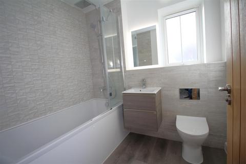 3 bedroom house to rent, Maude Close, New Romney TN28