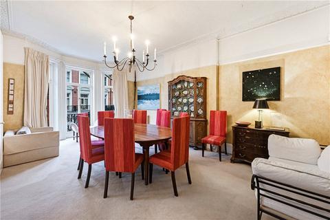 4 bedroom apartment to rent, Drayton Gardens, South Kensington, London, SW10