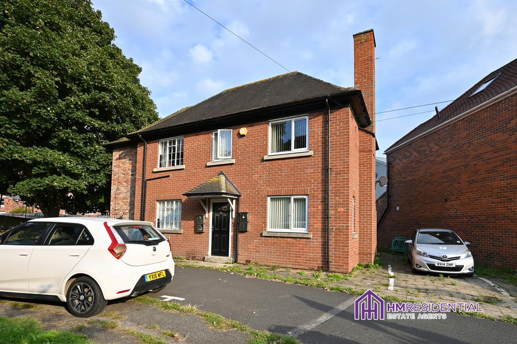 1 bedroom Apartment for rent on Lewis Drive Flat