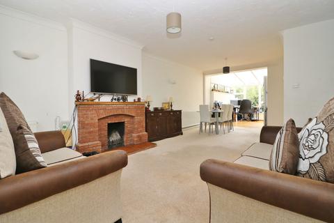 3 bedroom semi-detached house for sale, Barton Drive, Southampton SO30