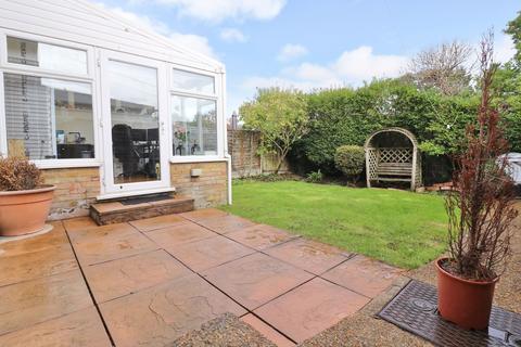 3 bedroom semi-detached house for sale, Barton Drive, Southampton SO30