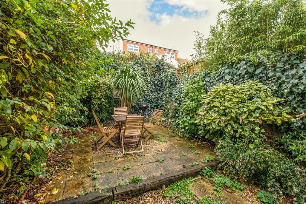 29a Goldstone Road -14.jpg