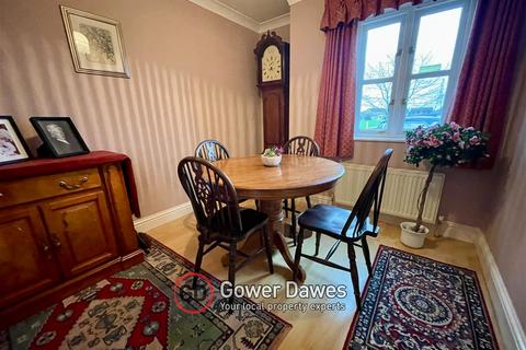 3 bedroom detached house to rent, High Road, North Stifford