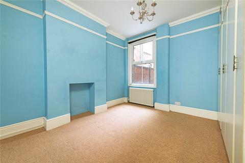 2 bedroom apartment for sale, Queenstown Road, SW8