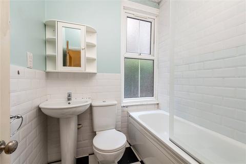 2 bedroom apartment for sale, Queenstown Road, SW8