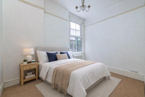 2 bedroom apartment for sale, Queenstown Road, SW8