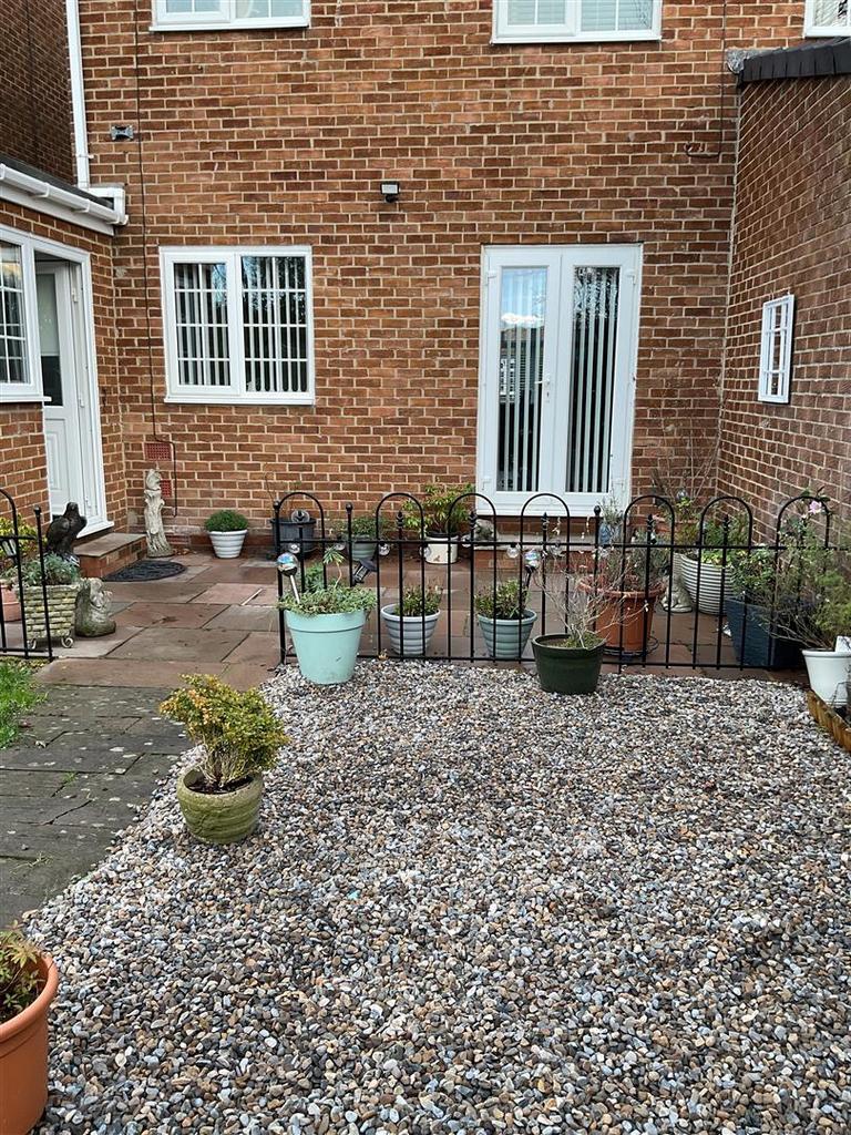 Garden 2.jpg