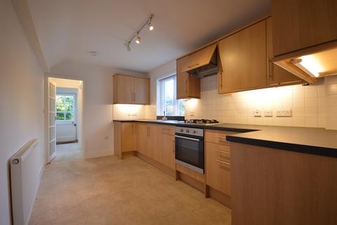 3 bedroom terraced house to rent, Little London, Chichester, PO19