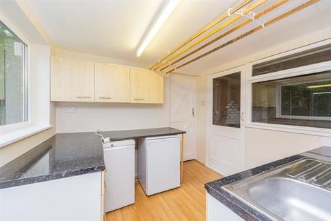 5 bedroom detached house to rent, Wootton Way, Cambridge