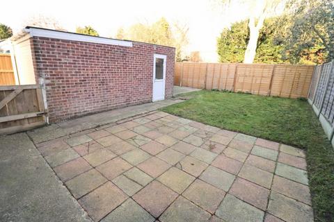 3 bedroom semi-detached house for sale, Ithica Close, Hayling Island