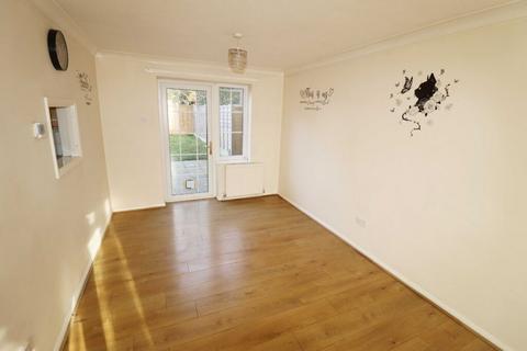 3 bedroom semi-detached house for sale, Ithica Close, Hayling Island