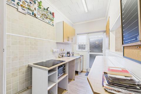 3 bedroom terraced house for sale, Isaacs Road, Torquay, TQ2 8NA