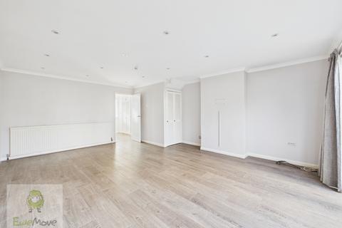 4 bedroom semi-detached house for sale, Pankhurst Road, Hoo, St Werburgh, Rochester, ME3 9DF