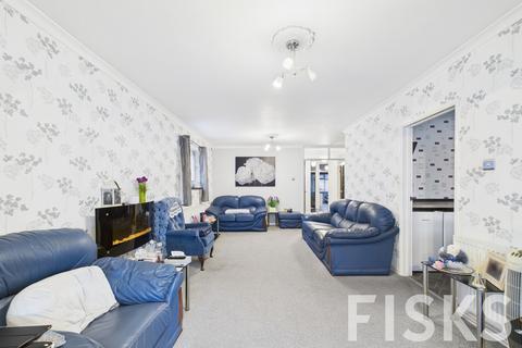 4 bedroom detached bungalow for sale, Homefields Avenue, Benfleet, SS7