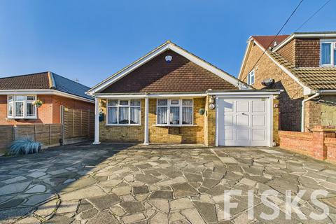 4 bedroom detached bungalow for sale, Homefields Avenue, Benfleet, SS7