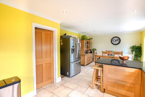 5 bedroom detached house for sale, Cemetery Road, Whittlesey PE7