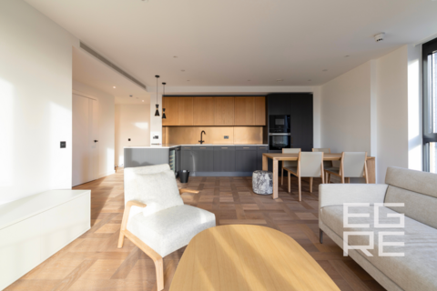 2 bedroom apartment to rent, 4 Merino Gardens, London E1W