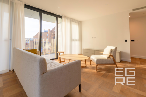 2 bedroom apartment to rent, 4 Merino Gardens, London E1W