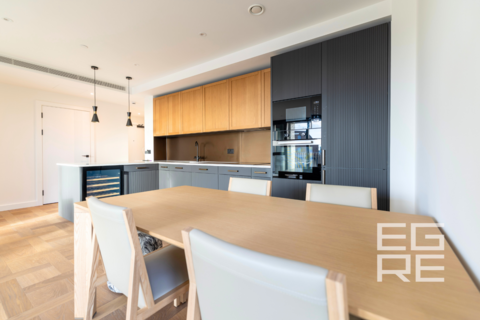 2 bedroom apartment to rent, 4 Merino Gardens, London E1W