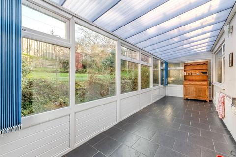 2 bedroom bungalow for sale, Woodhill Garth, Leeds, West Yorkshire