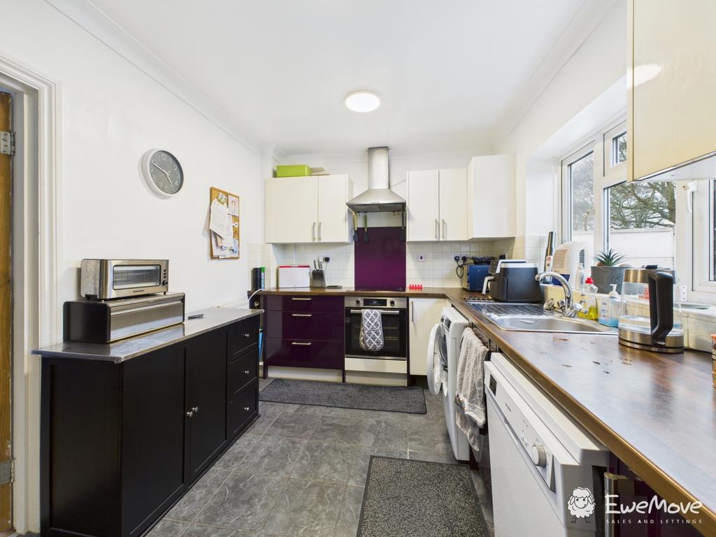 Cam02877 g0 pr0102 still006