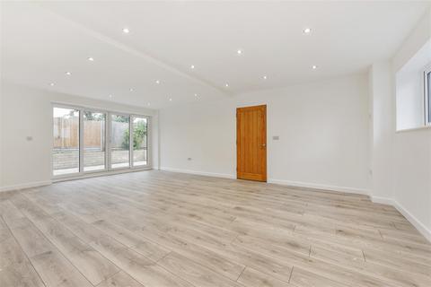 3 bedroom detached house for sale, Bilsham Road, Yapton