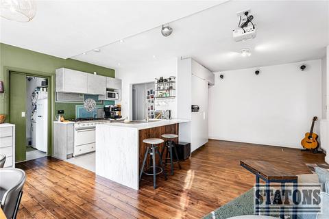 4 bedroom detached house for sale, The Woodlands, London, N14