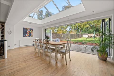 4 bedroom detached house for sale, Wellington Road, Berkshire GU47