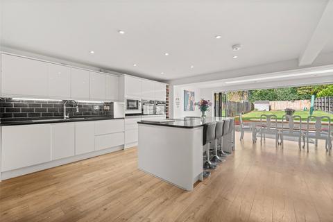 4 bedroom detached house for sale, Wellington Road, Berkshire GU47