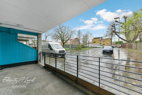 undefined, Six Acres Estate, London