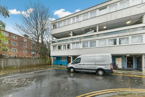 3 bedroom maisonette for sale, Six Acres Estate, London