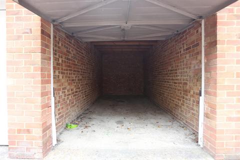 Property to rent, Palmeira Ave, Hove