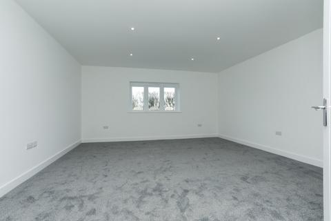 4 bedroom detached house for sale, Waldershare Avenue, Sandwich Bay, Sandwich, Kent, CT13