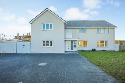 4 bedroom detached house for sale, Waldershare Avenue, Sandwich Bay, Sandwich, Kent, CT13