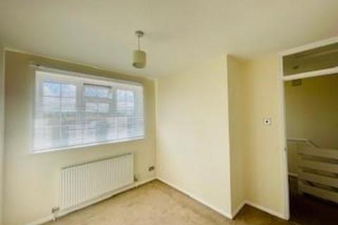 3 bedroom detached house to rent, Elm Way,  London,  N11