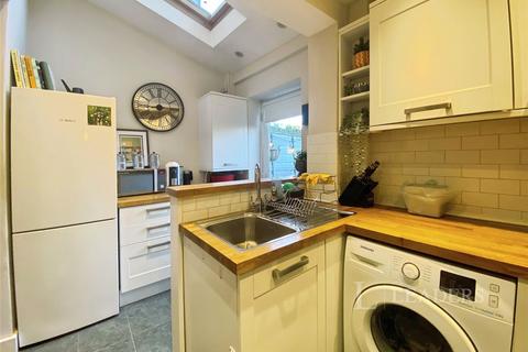 2 bedroom terraced house to rent, Heath Road, St. Albans, Hertfordshire, AL1