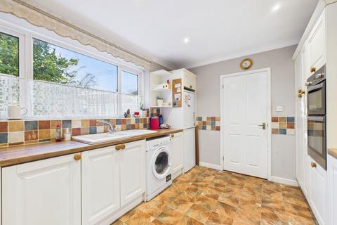 2 bedroom detached bungalow for sale, Clifton Road, Paignton, TQ3 3LN