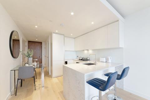 Studio to rent, Hampton Tower, South Quay, 75 Marsh Wall, Canary Wharf, London, E14