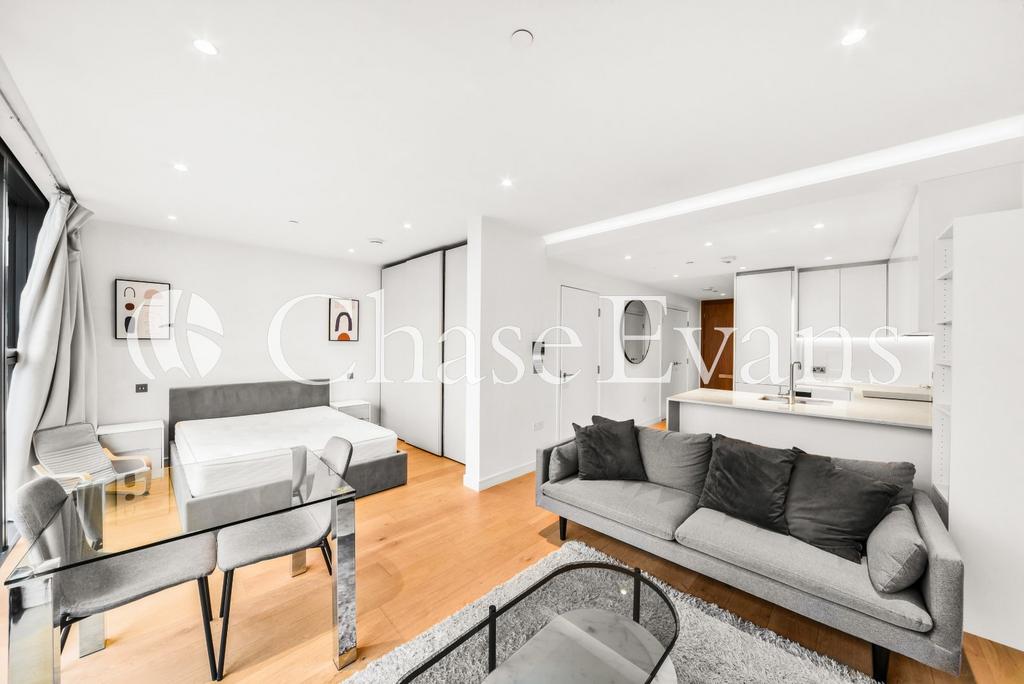 Living/Sleeping Area