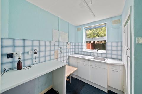 3 bedroom semi-detached house for sale, Halsway, Hayes, UB3 3JT