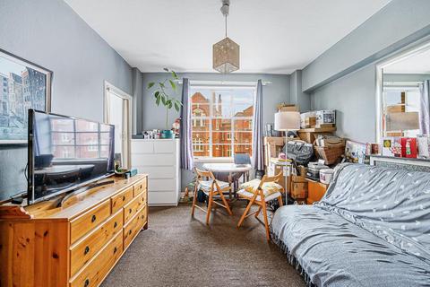 1 bedroom apartment to rent, Hamlet Gardens, London