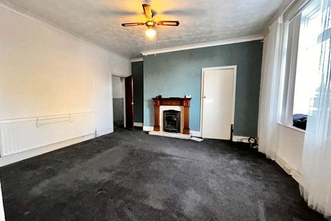 2 bedroom ground floor flat for sale, Portland Street, Pelaw, Gateshead, Tyne and Wear, NE10 0XX