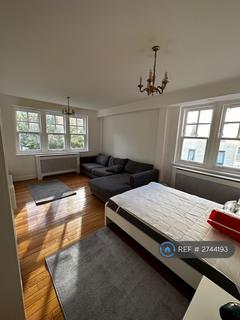 1 bedroom in a flat share to rent, Cedar Lodge, London, NW2