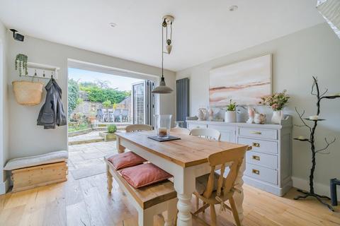 undefined, Cuddington, Buckinghamshire