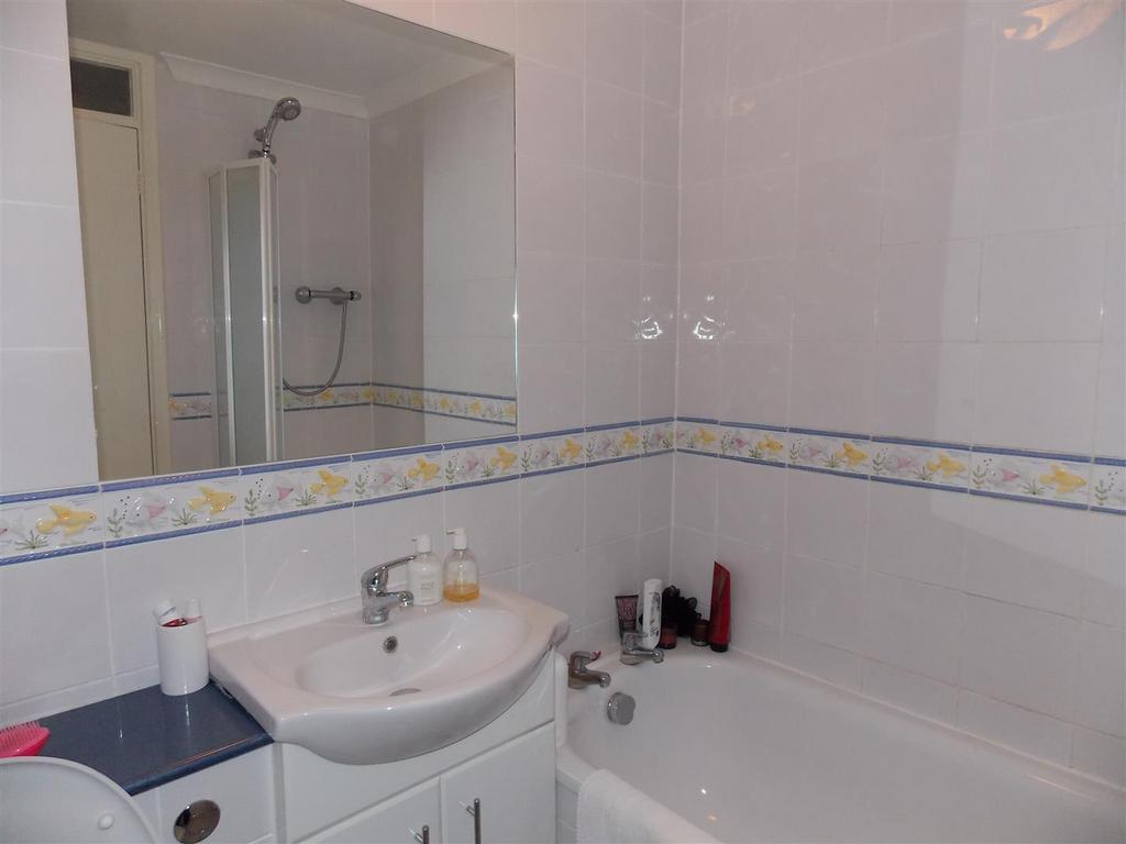 Bathroom.jpg
